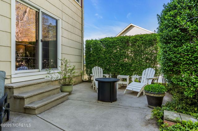 11 London Court, Toms River, NJ 08753