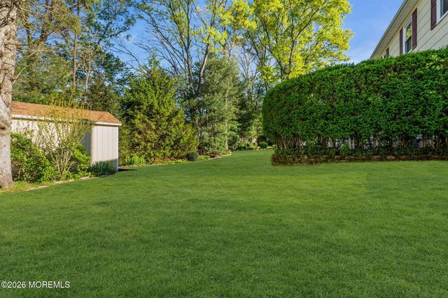 11 London Court, Toms River, NJ 08753