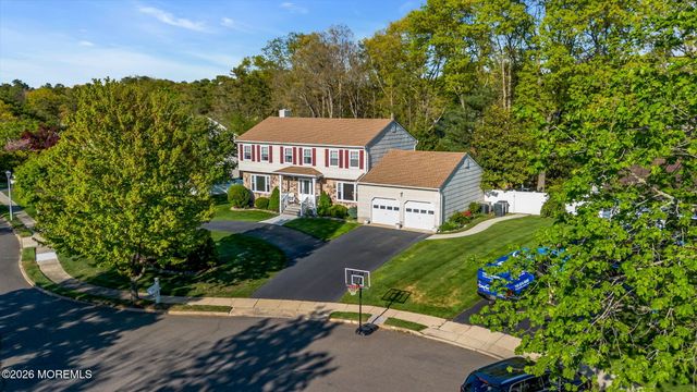 11 London Court, Toms River, NJ 08753