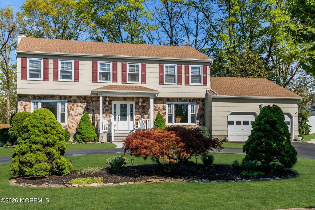 11 London Court, Toms River, NJ 08753