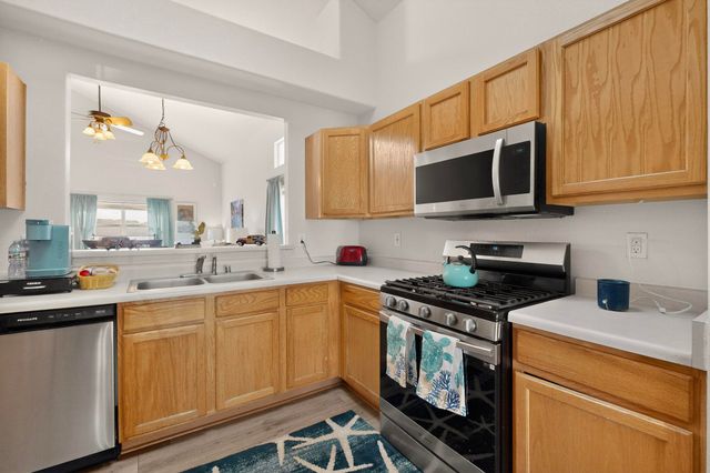 3012 Mason Meadows Drive NE, Rio Rancho, NM 87144