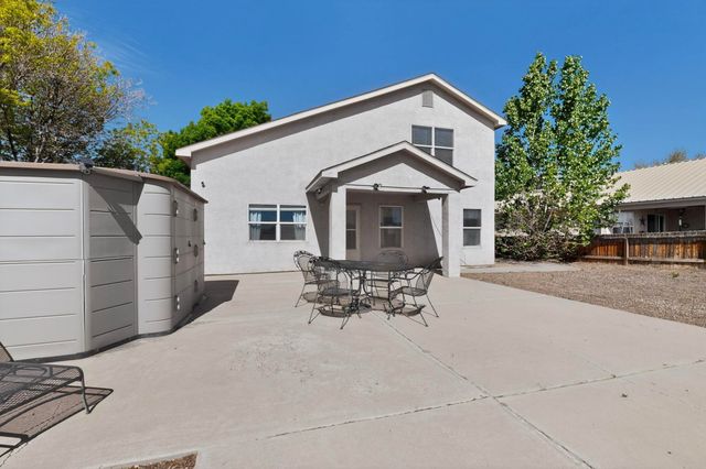 3012 Mason Meadows Drive NE, Rio Rancho, NM 87144