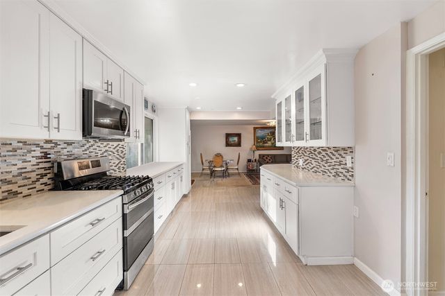 16745 Meridian Avenue N, Seattle, WA 98133