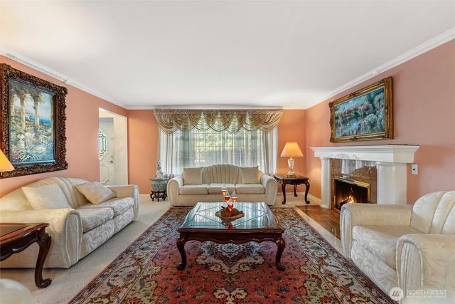 16745 Meridian Avenue N, Seattle, WA 98133