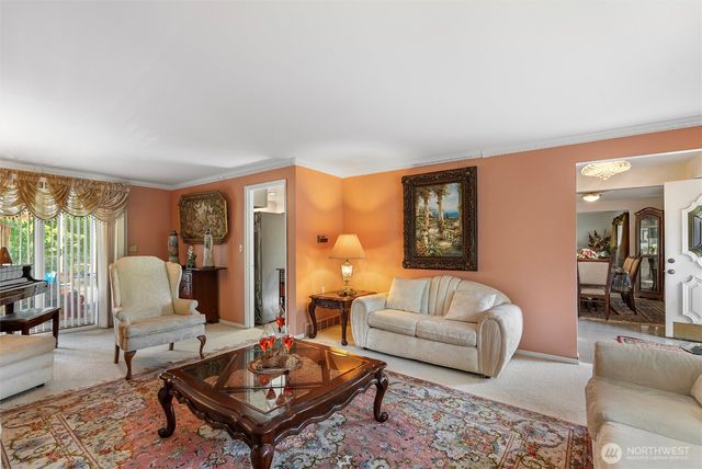 16745 Meridian Avenue N, Seattle, WA 98133