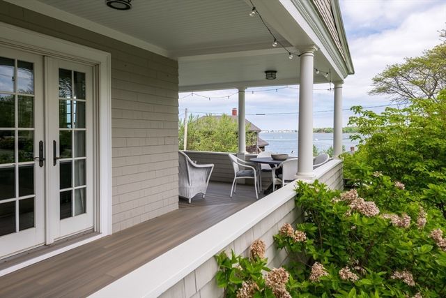 11 Paige Street, Hingham, MA 02043