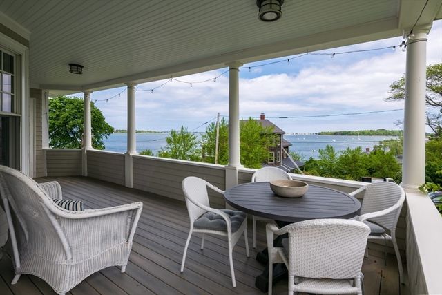 11 Paige Street, Hingham, MA 02043