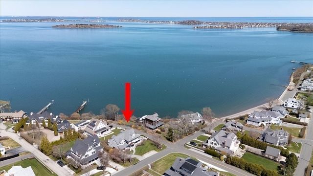 11 Paige Street, Hingham, MA 02043