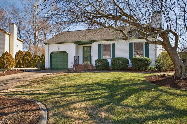 45 Crestwood DR, Newport News, VA 23601