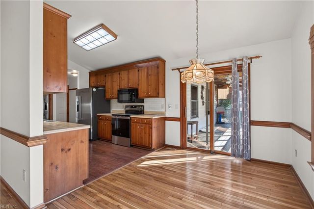 45 Crestwood DR, Newport News, VA 23601