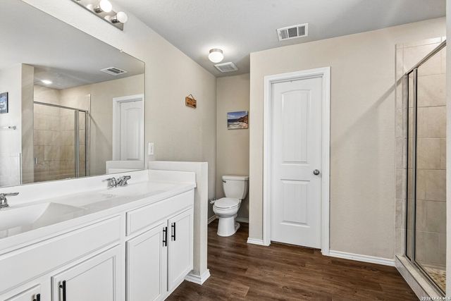 2418 Marbach Woods, San Antonio, TX 78245