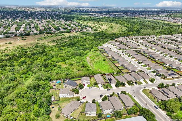 2418 Marbach Woods, San Antonio, TX 78245
