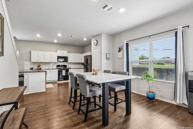 2418 Marbach Woods, San Antonio, TX 78245