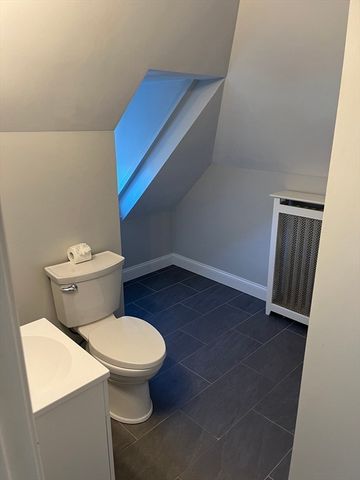 18 Draper Avenue 3, Mansfield, MA 02048