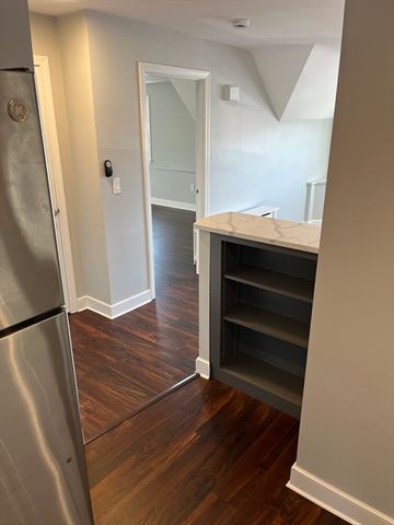 18 Draper Avenue 3, Mansfield, MA 02048