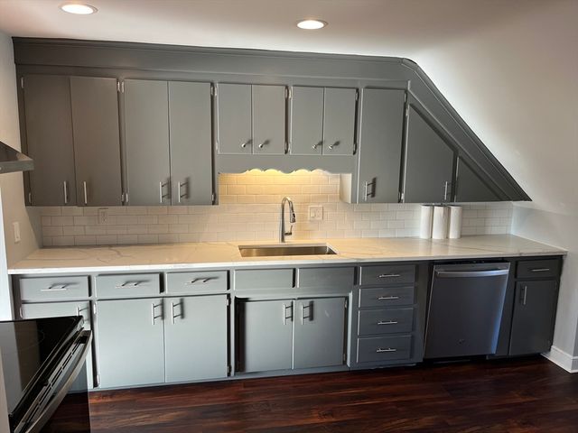 18 Draper Avenue 3, Mansfield, MA 02048