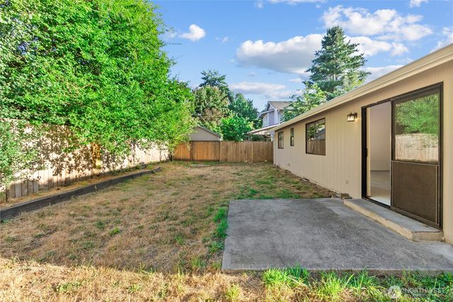 3832 Blue Finch Court SE, Lacey, WA 98503