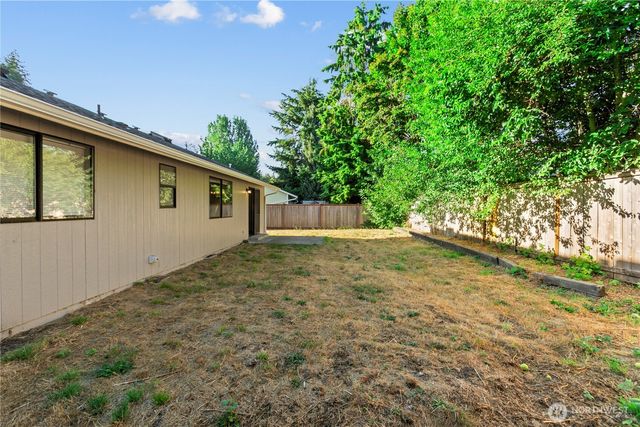 3832 Blue Finch Court SE, Lacey, WA 98503