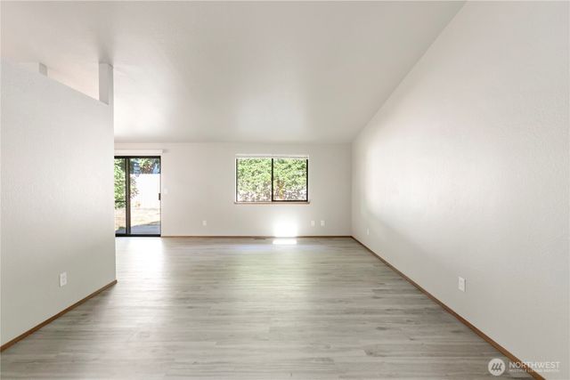 3832 Blue Finch Court SE, Lacey, WA 98503