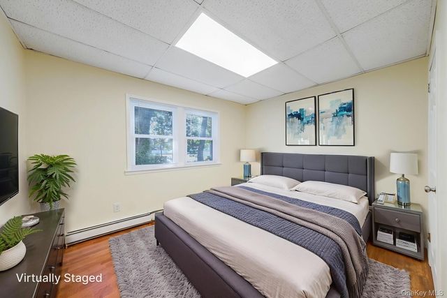 39 Chapman Place 1, Bay Shore, NY 11706