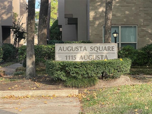 1115 Augusta Drive 38, Houston, TX 77057