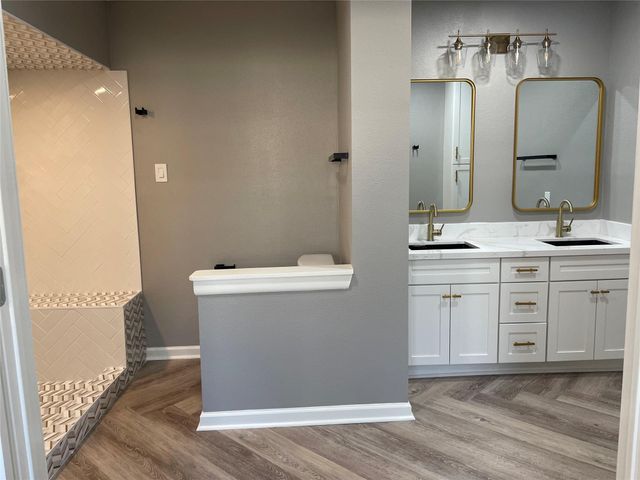 1115 Augusta Drive 38, Houston, TX 77057