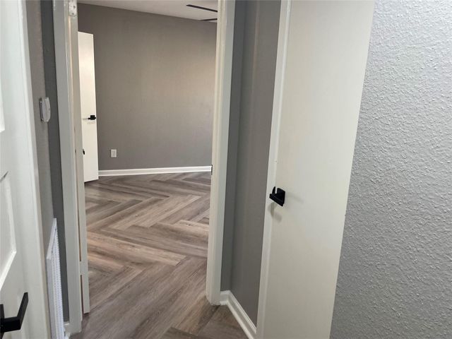 1115 Augusta Drive 38, Houston, TX 77057