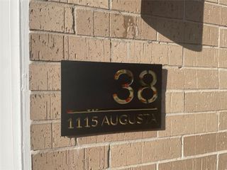 1115 Augusta Drive 38, Houston, TX 77057