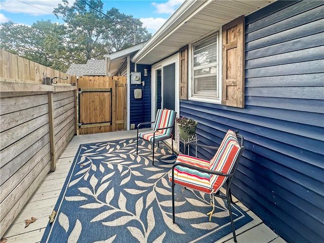 19617 Lakeview Avenue, Warsaw, MO 65355