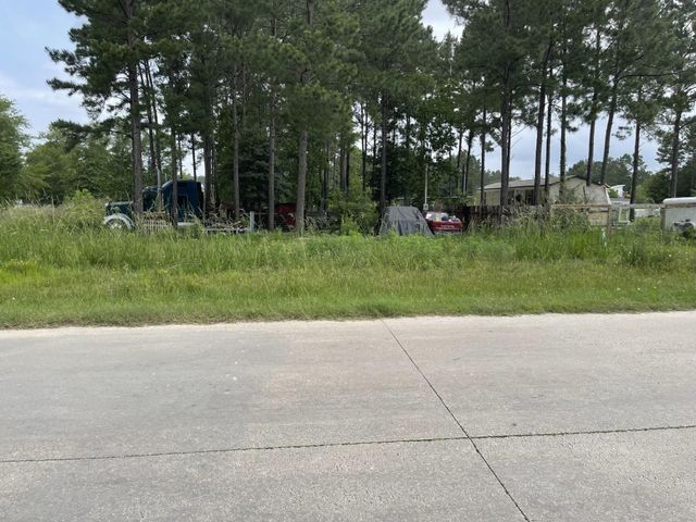 975 Country Road 5021, Cleveland, TX 77327