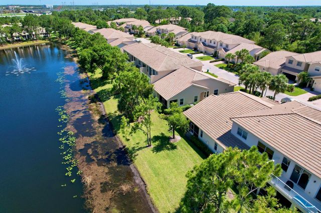 8110 Carnoustie Place, Port St Lucie, FL 34986