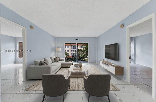 4172 Inverrary Dr 304, Lauderhill, FL 33319