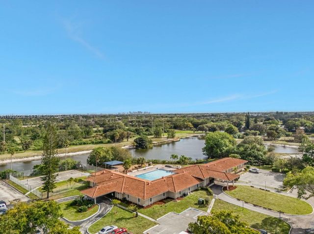 4172 Inverrary Dr 304, Lauderhill, FL 33319