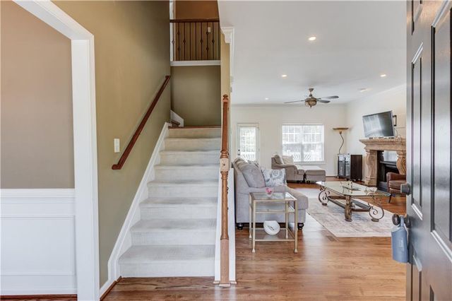 262 Sandhurst Court, Suwanee, GA 30024