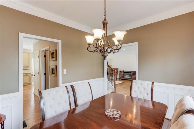 262 Sandhurst Court, Suwanee, GA 30024