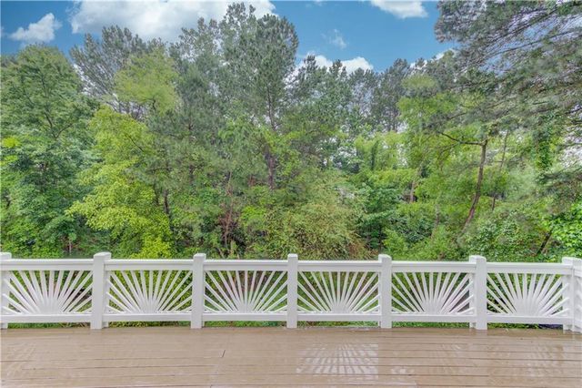 262 Sandhurst Court, Suwanee, GA 30024