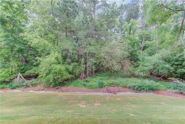 262 Sandhurst Court, Suwanee, GA 30024