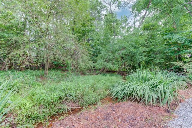 262 Sandhurst Court, Suwanee, GA 30024