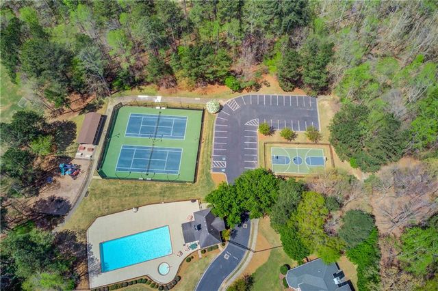262 Sandhurst Court, Suwanee, GA 30024