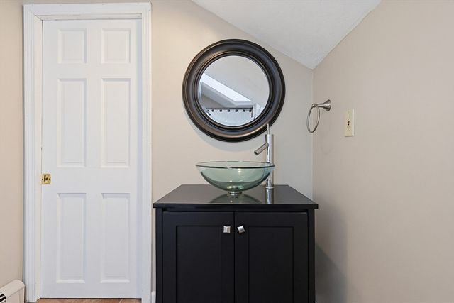 21 Washington Ave, Marshfield, MA 02050