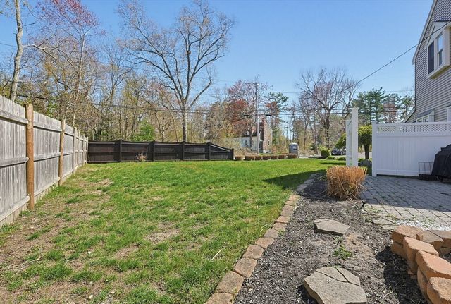 21 Washington Ave, Marshfield, MA 02050