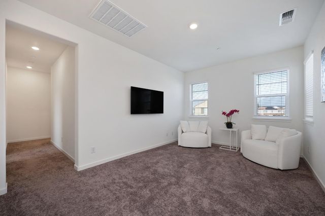 5113 Sunbelt Way, Roseville, CA 95747