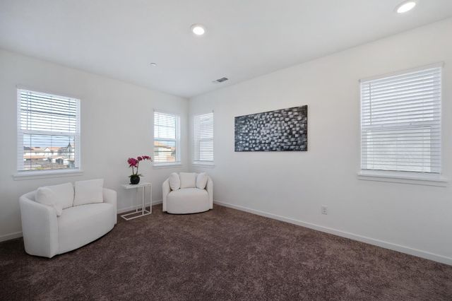 5113 Sunbelt Way, Roseville, CA 95747