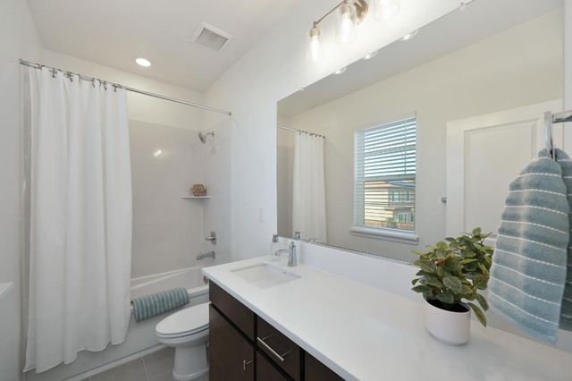 5113 Sunbelt Way, Roseville, CA 95747