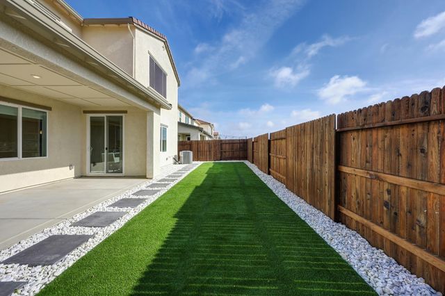 5113 Sunbelt Way, Roseville, CA 95747