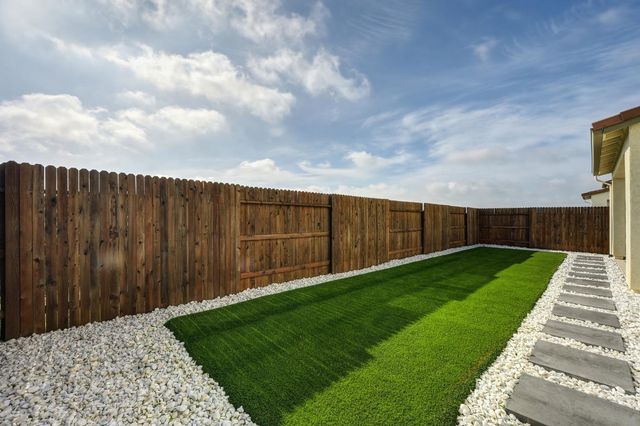 5113 Sunbelt Way, Roseville, CA 95747