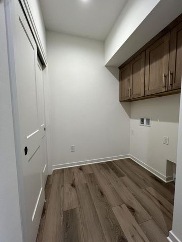 W221N3075 Greenwood COURT, Waukesha, WI 53186