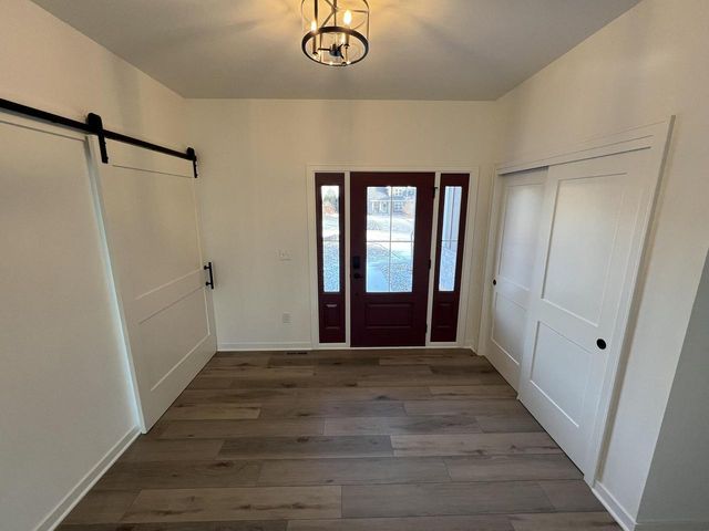 W221N3075 Greenwood COURT, Waukesha, WI 53186