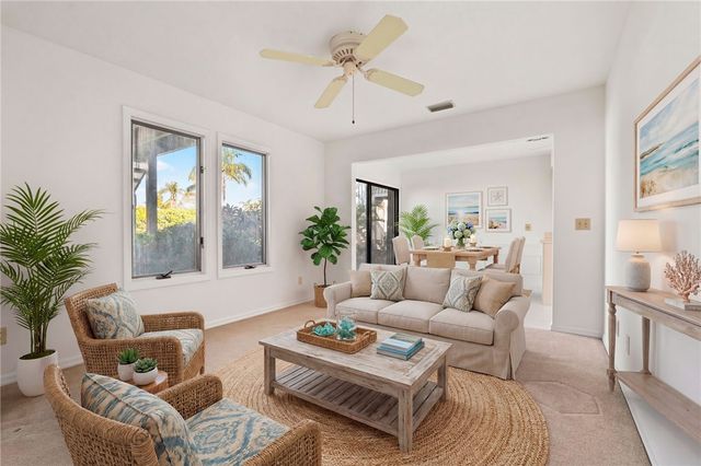 640 N Centre Court SW 101, Vero Beach, FL 32962