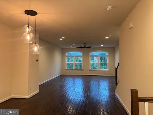 3165 VIRGINIA BLUEBELL CT, Fairfax, VA 22031